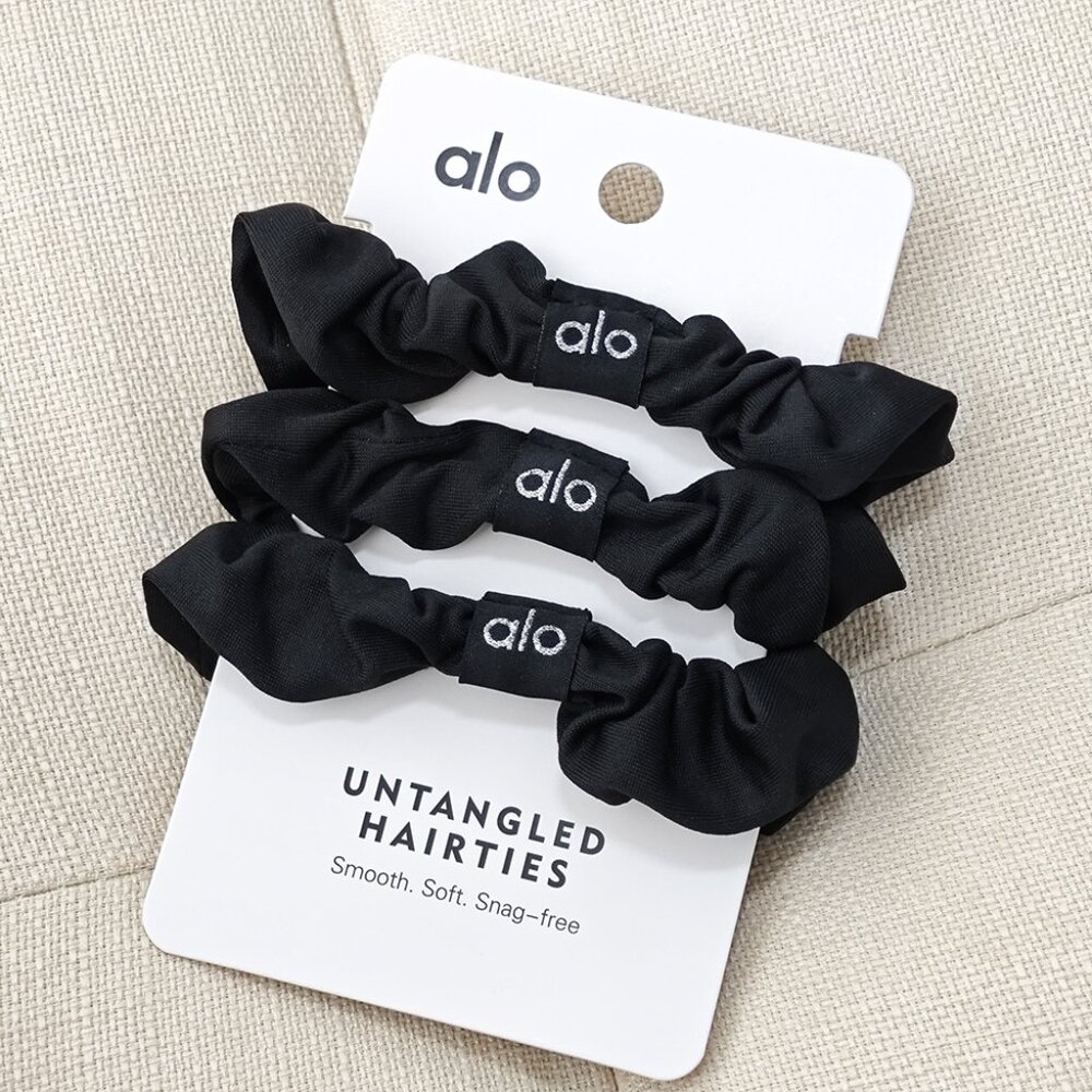 NWT Alo Yoga Fresh Mini Scrunchie 3pk Black